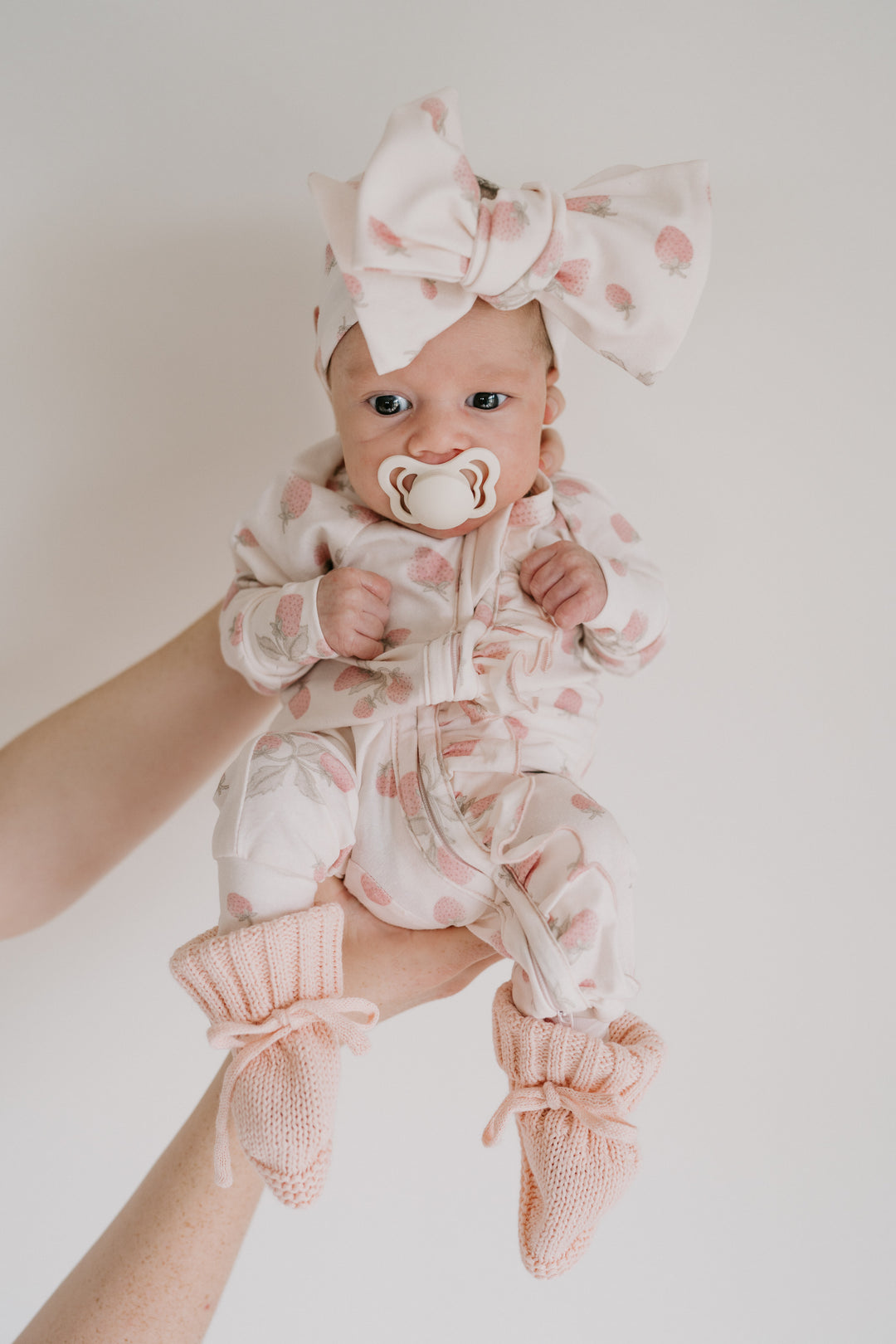 Oversized Topknot | Strawberries