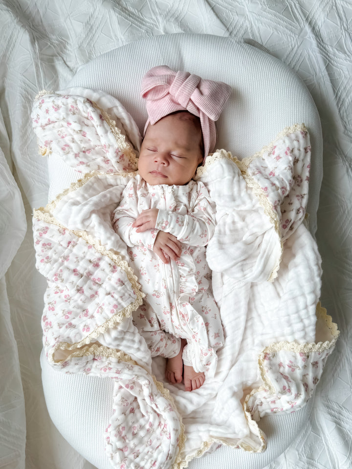 Gauze Lace Blanket | Paisley Peony