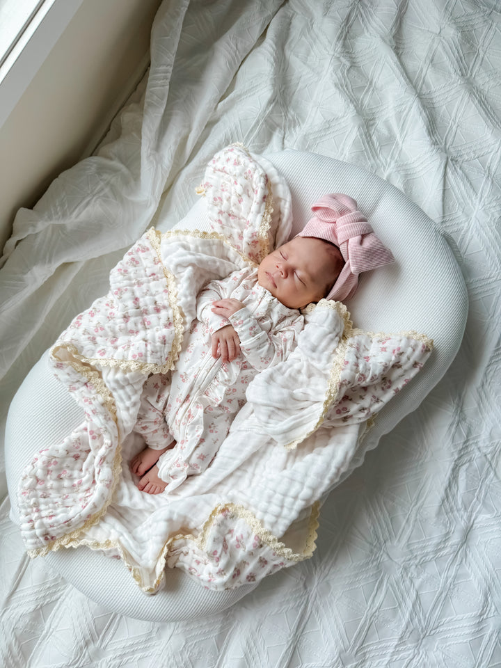 Gauze Lace Blanket | Paisley Peony