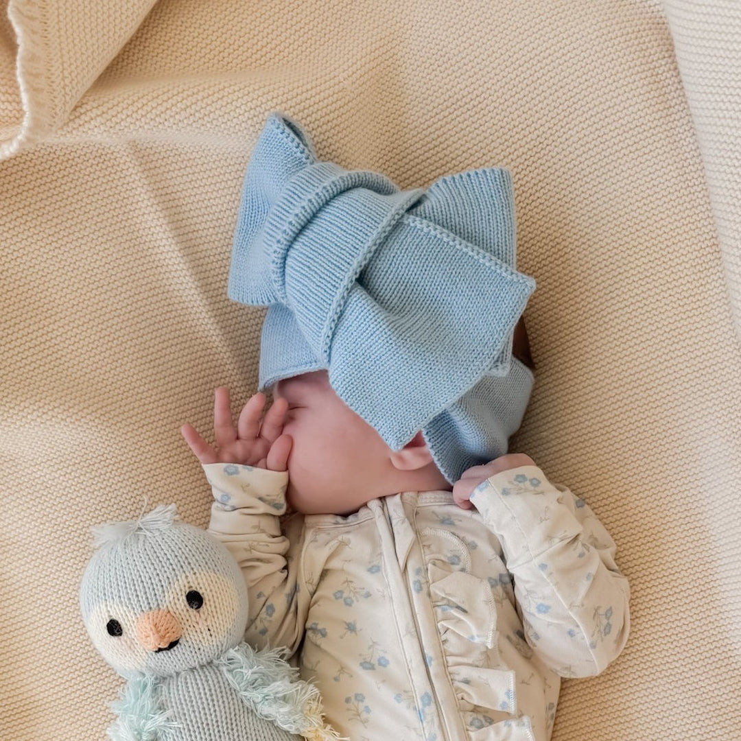 Knitted Oversized Topknot | Blue