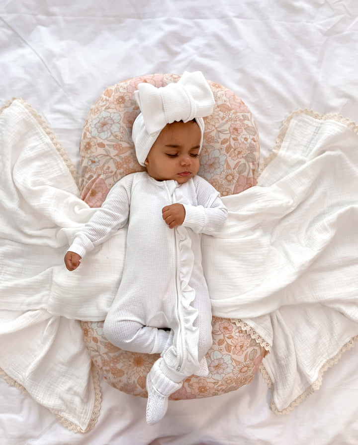 Muslin Crinkle Organic Lace Blanket | Milk