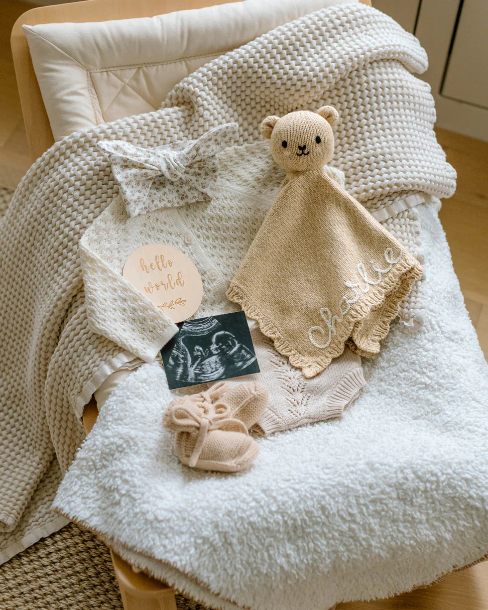 Baby bear lovey (honey)