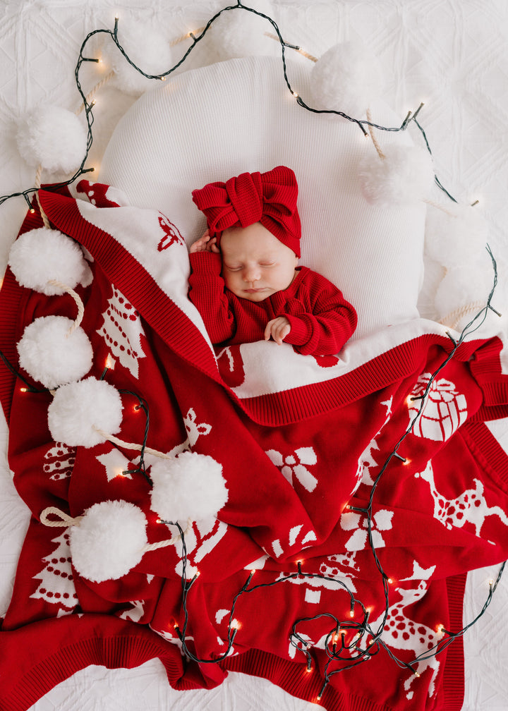 Heirloom Christmas Knit Border Blanket
