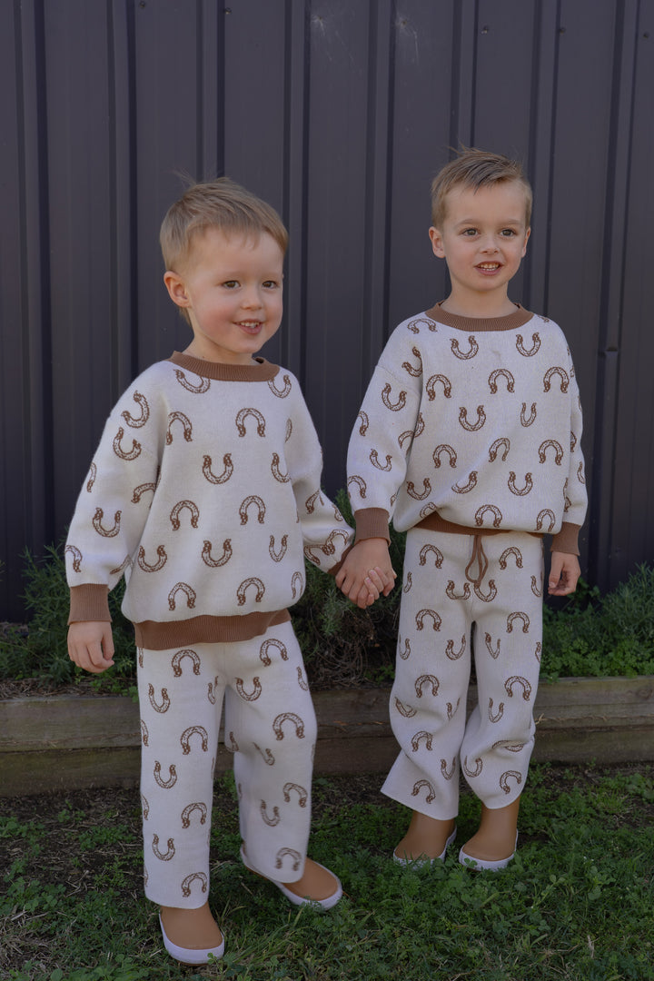 Knit Set | Western Horse Shoe