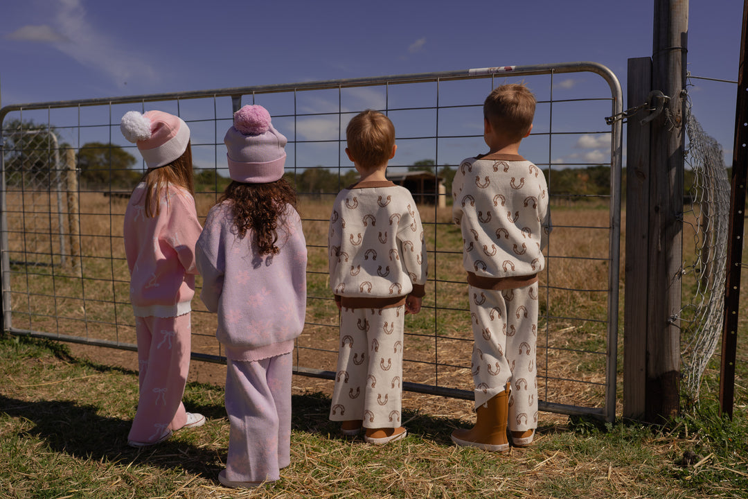 Knit Set | Western Horse Shoe