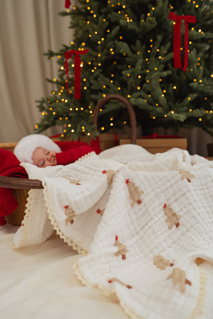 Gauze Lace Blanket | Christmas Trees