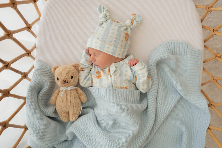 Heirloom Border Knit Blanket | Sky Blue