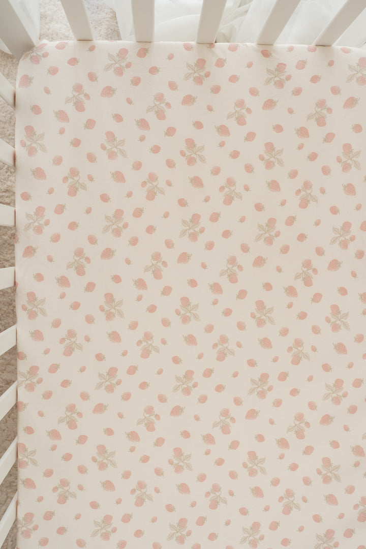 Cot Sheet | Strawberries