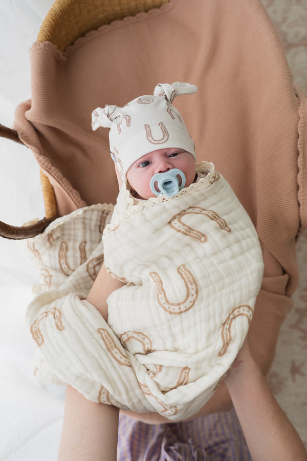 Gauze Lace Blanket | Horse Shoe
