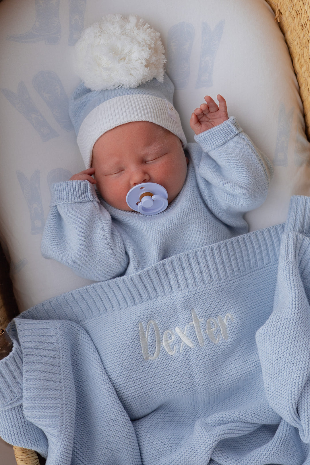 Heirloom Border Knit Blanket | Sky Blue