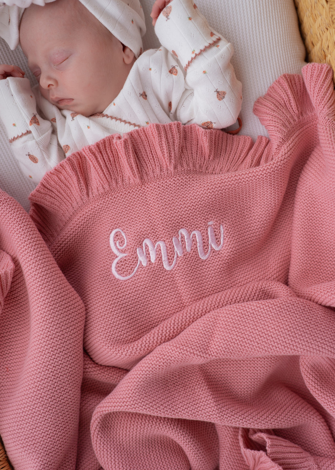 Frill Knit Blanket | Strawberry