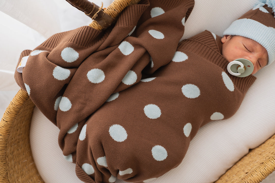 Knit Blanket | Choc Blue Polka
