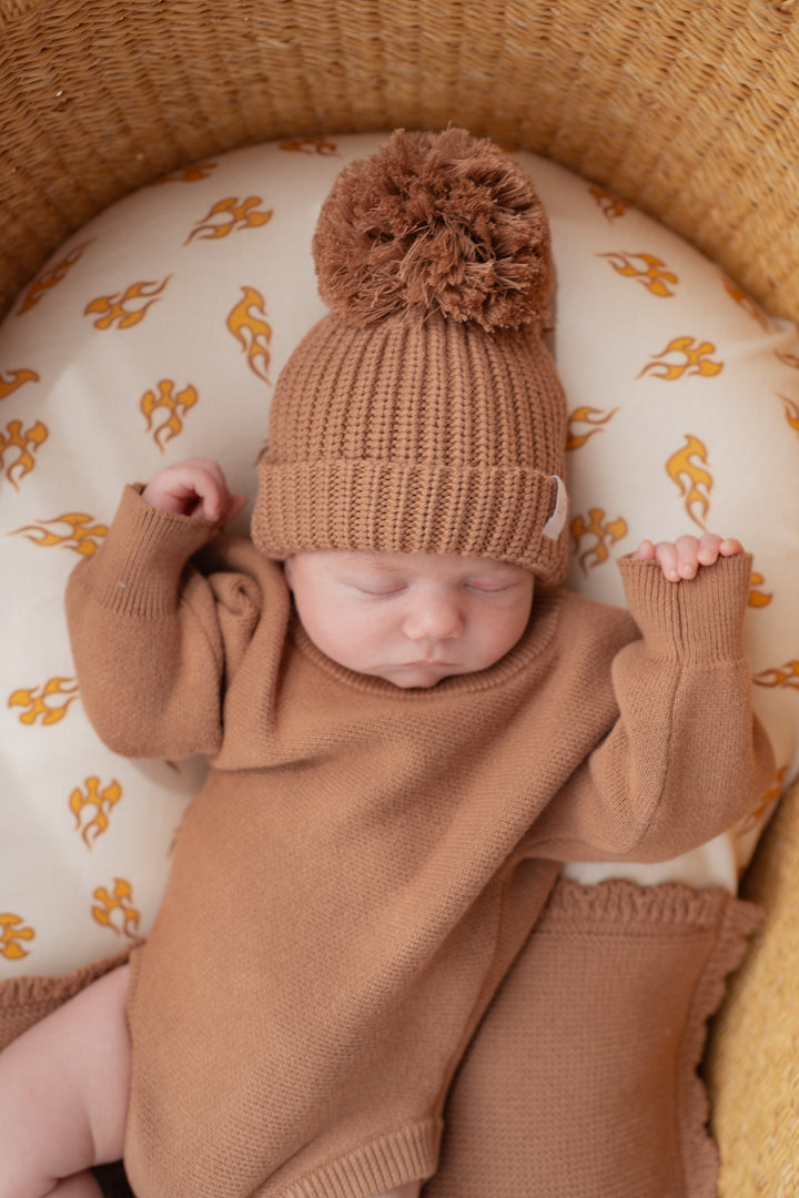 Knitted Pom Beanie | Chestnut