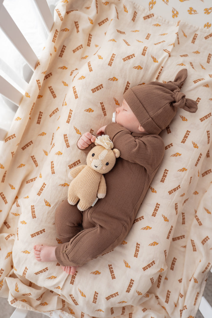 Muslin Swaddle | Howdy