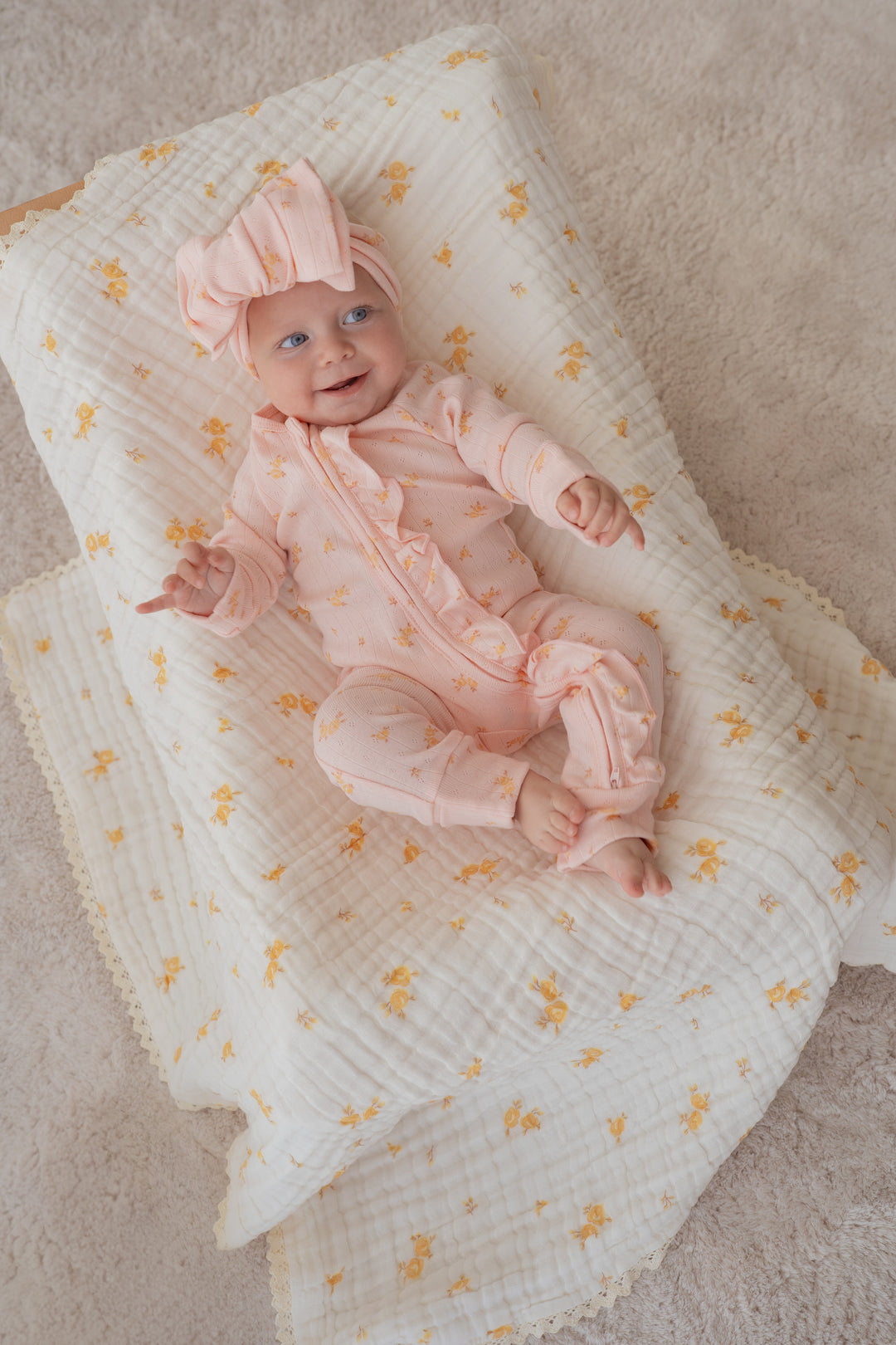 Gauze Lace Blanket | Yellow Tiny Floral