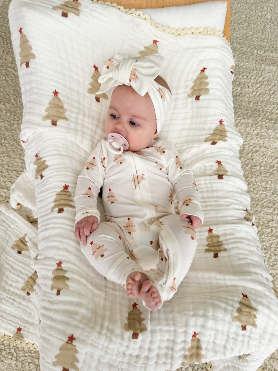 Gauze Lace Blanket | Christmas Trees