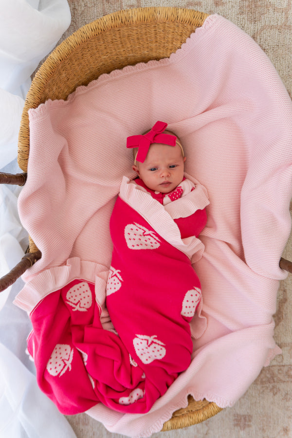 Frill Knit Blanket | Strawberries
