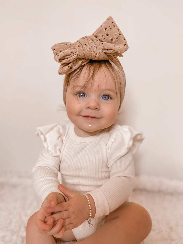 Bambi Eyelet Oversized Topknot | Hazelnut
