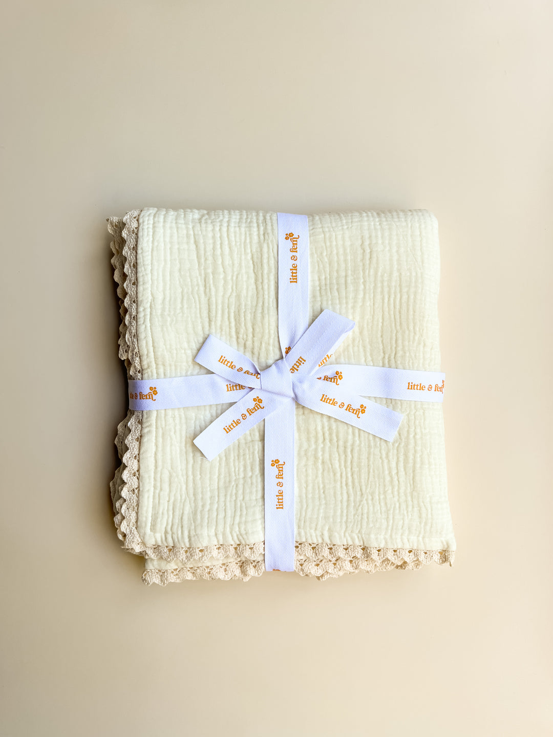 Muslin Crinkle Organic Lace Blanket | Buttercream